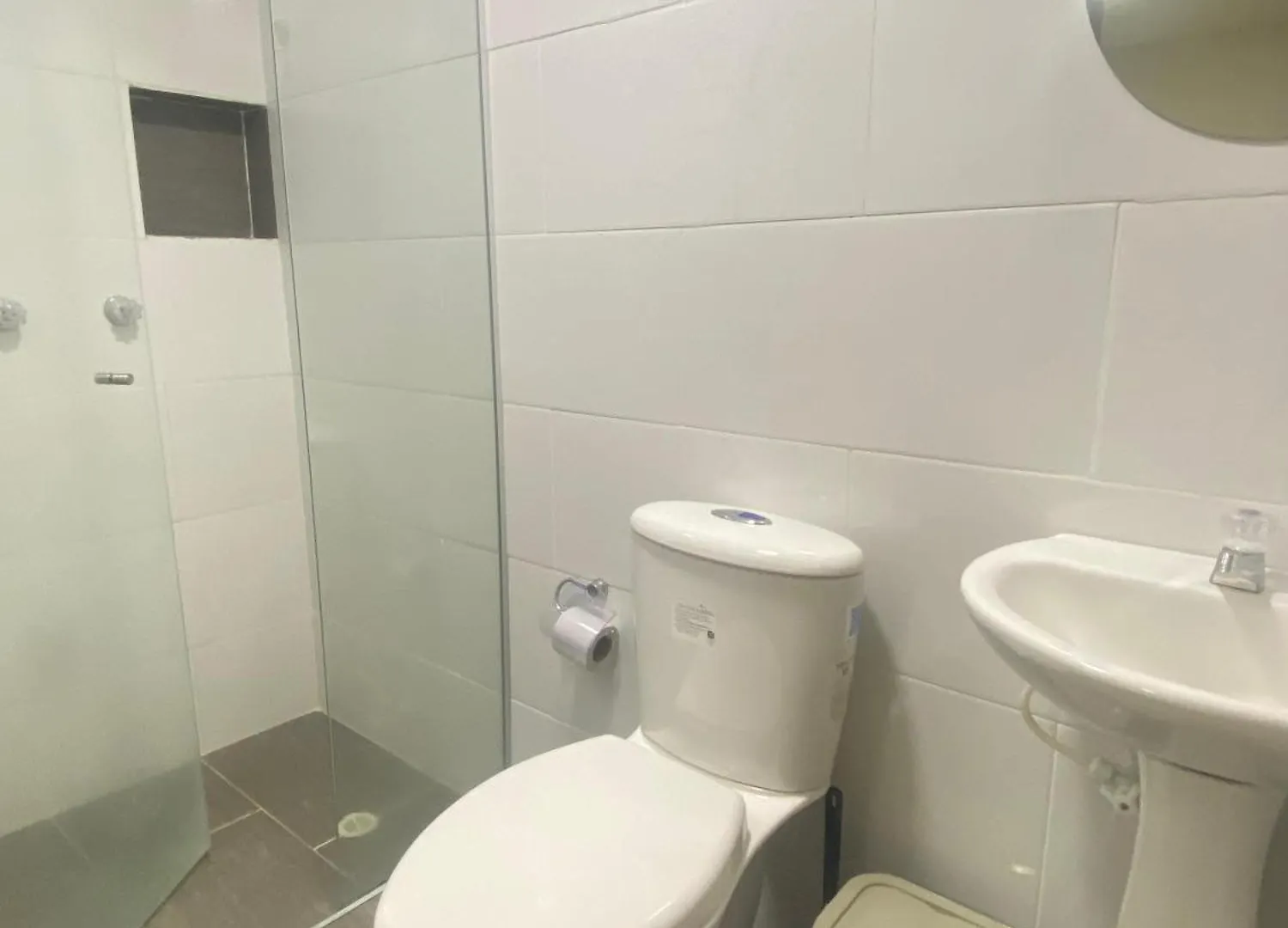 23 Comodo Apartamento Con Balcon En Laureles Estadio 2 Hab 2 Banos Medellin Apartment