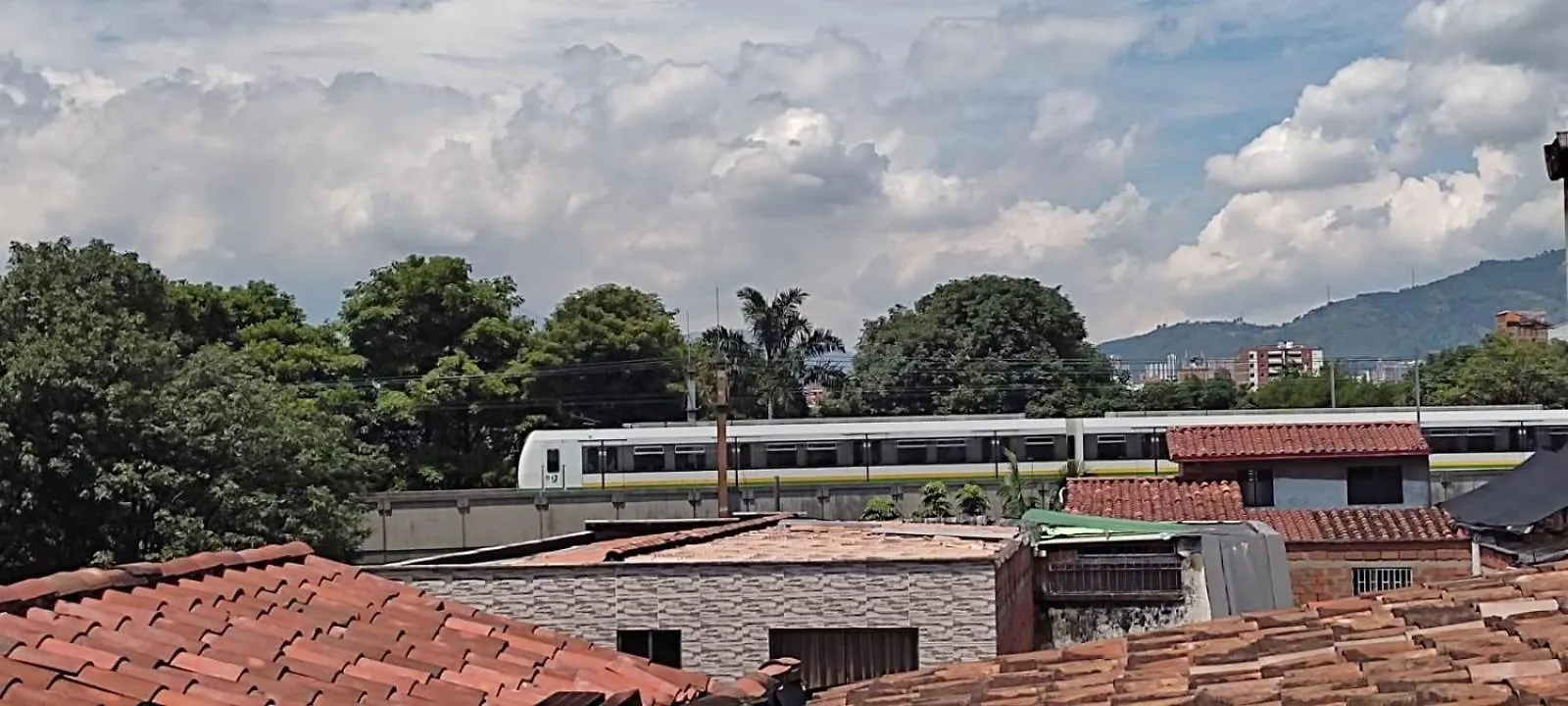 23 Comodo Apartamento Con Balcon En Laureles Estadio 2 Hab 2 Banos Medellin Apartment