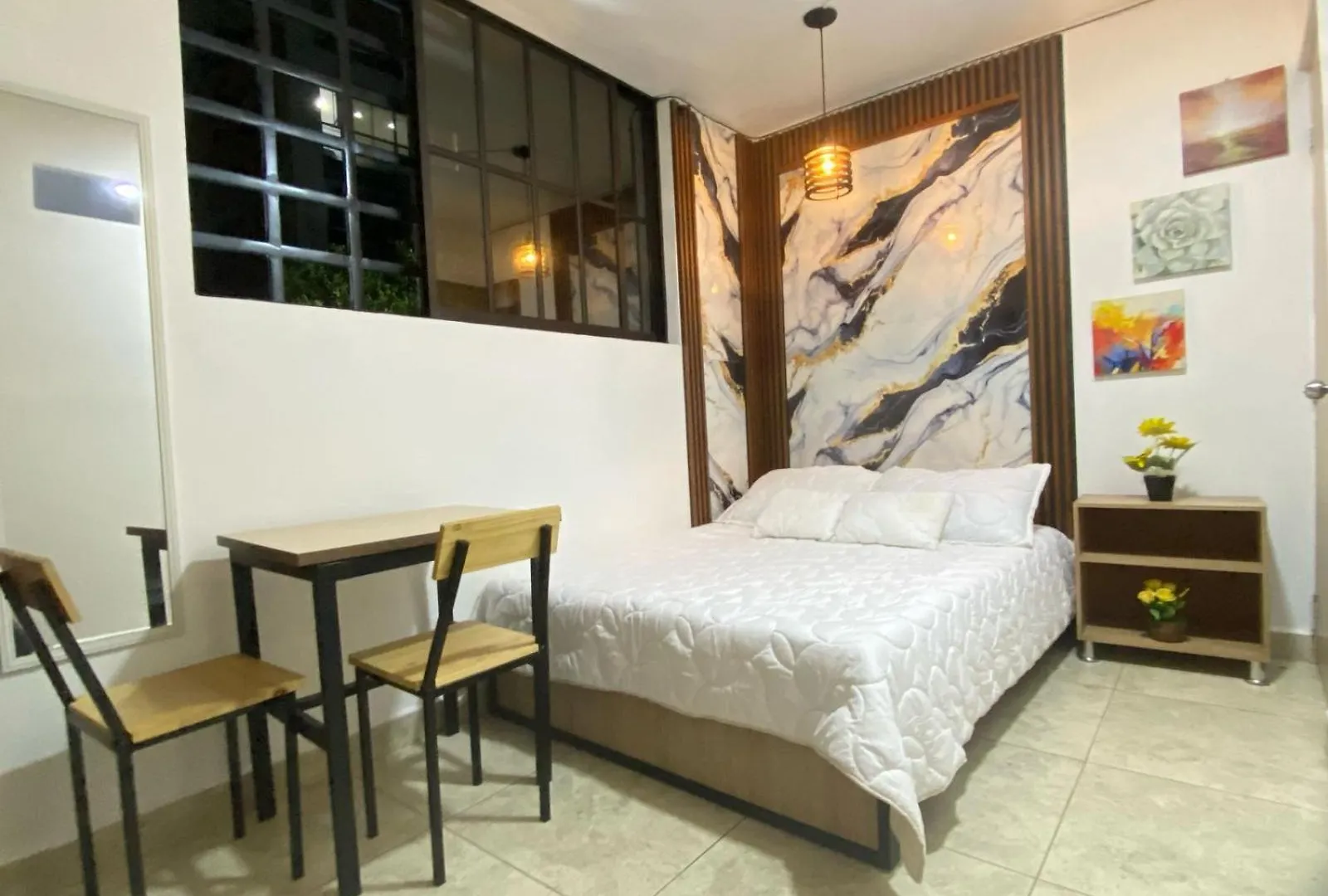 Apartment 23 Comodo Apartamento Con Balcon En Laureles Estadio 2 Hab 2 Banos Medellin