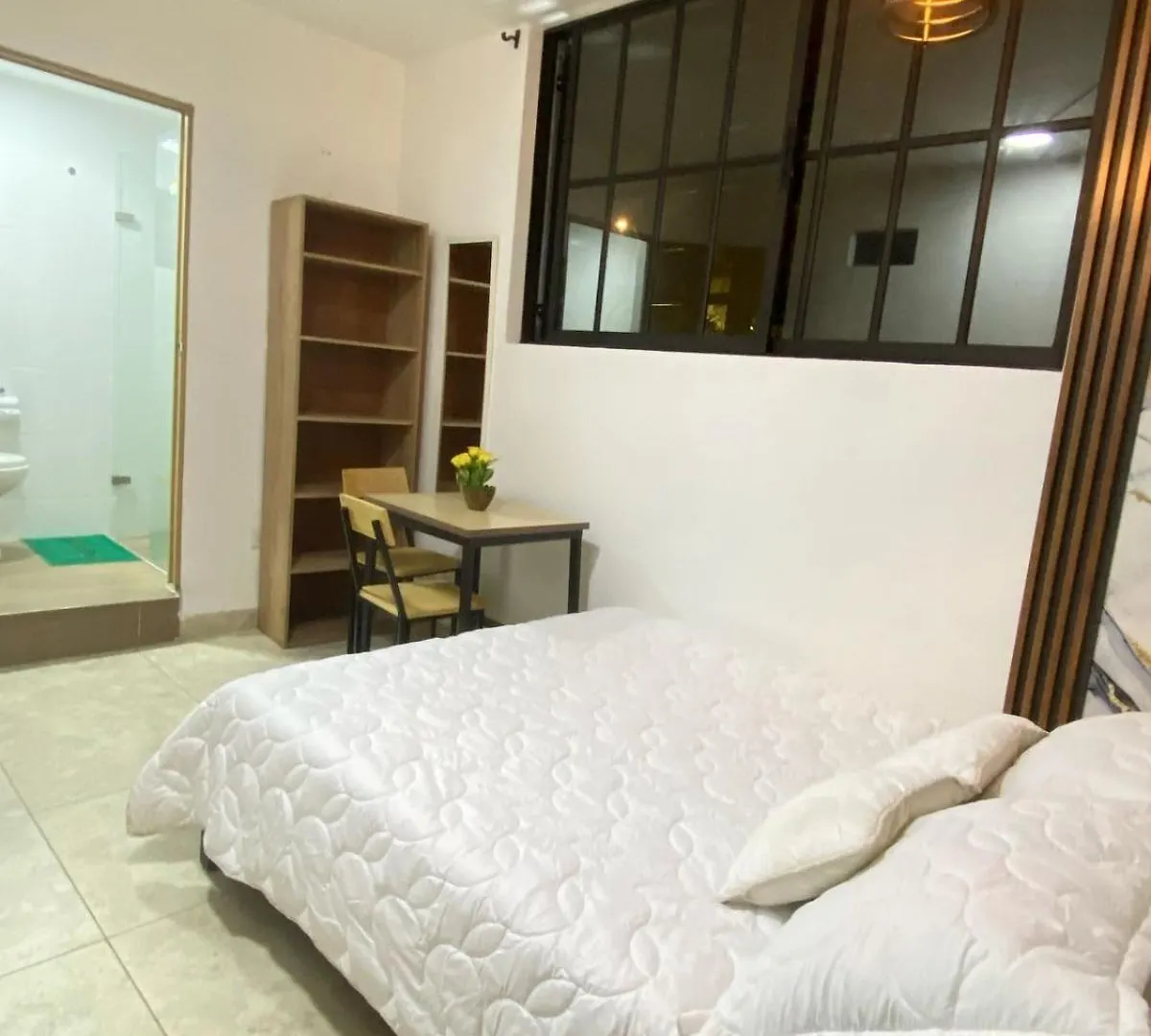 Apartment 23 Comodo Apartamento Con Balcon En Laureles Estadio 2 Hab 2 Banos Medellin Colombia