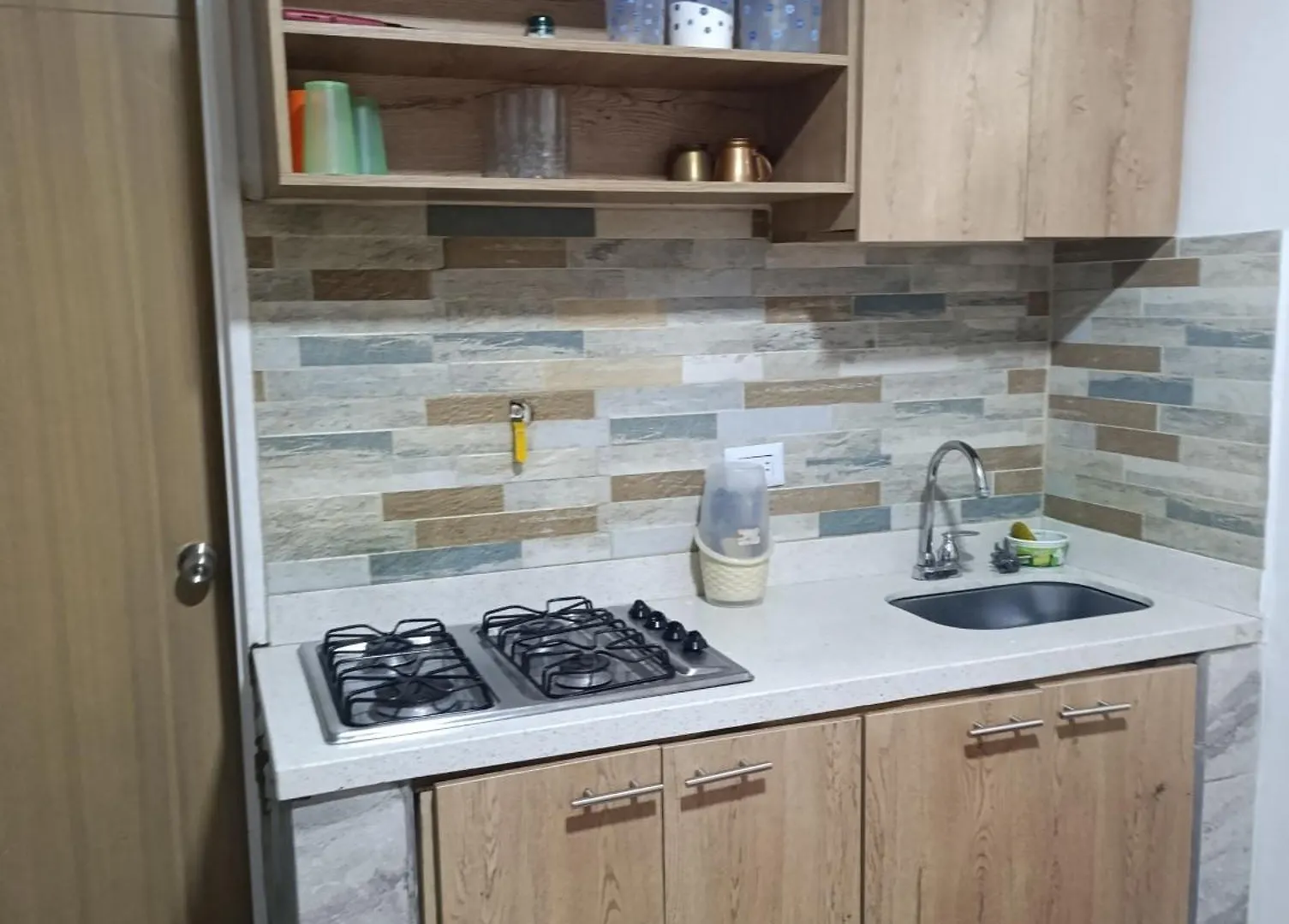 23 Comodo Apartamento Con Balcon En Laureles Estadio 2 Hab 2 Banos Medellin Apartment